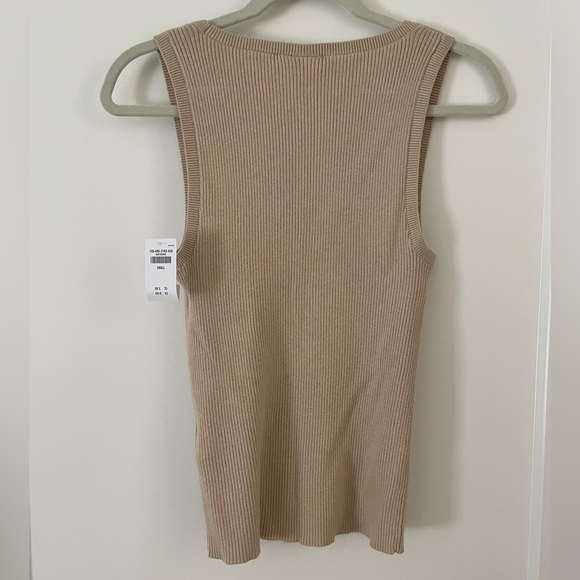 NWT Abercrombie Scoop Neck Sweater Tank - Picture 2 of 3